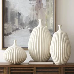 Trendy Living Sawtooth Vase Rustic Vase White Md